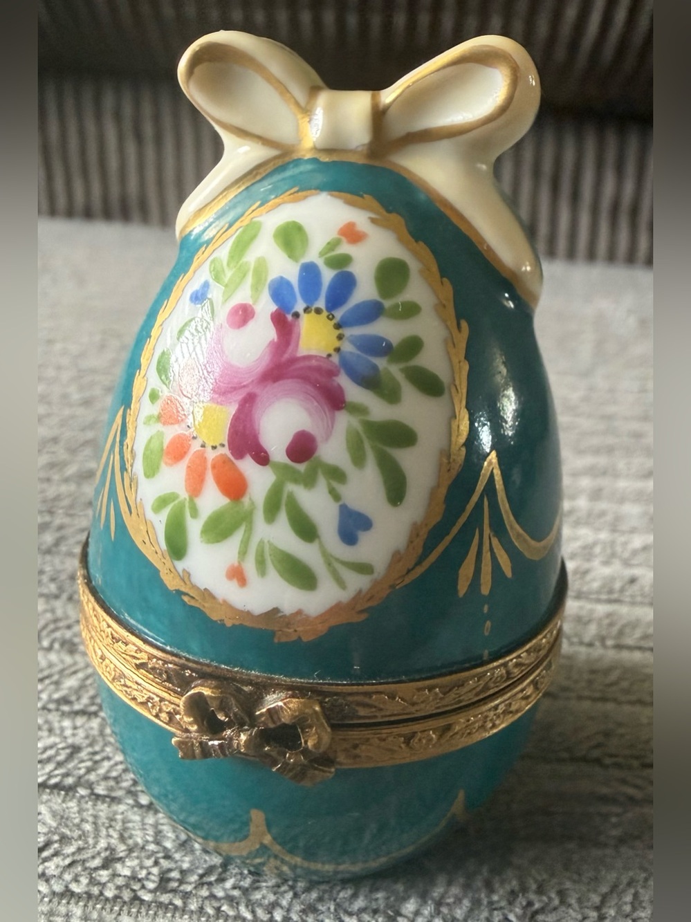 VTG Handpainted Limoges Teal Floral Egg Jewelry Trinket Box Gold Accents Bow